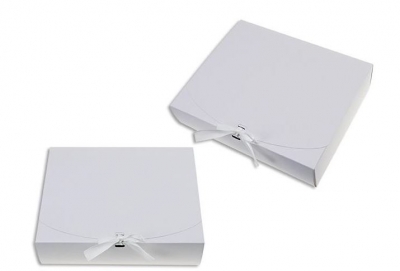 White Gift Box 31cm x 25cm x 8cm With Ribbon